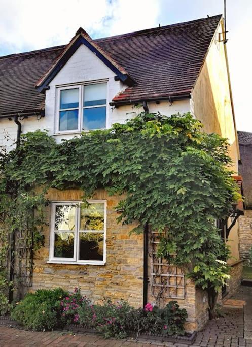 Host & Stay - Clara Cottage Bretforton Buitenkant foto